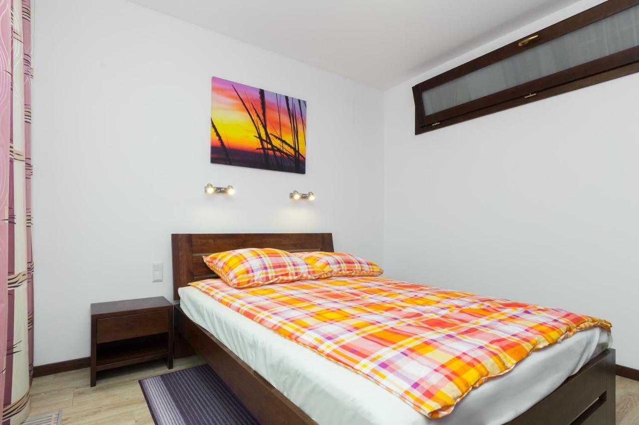 Lubicz Apartments Krasków Εξωτερικό φωτογραφία